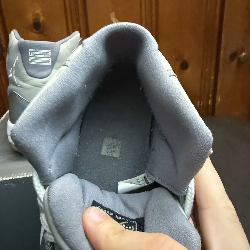Jordan 11 Cool Grey Size 9.5 Men 2010 Retro Release (378037-001) OG Box Lid